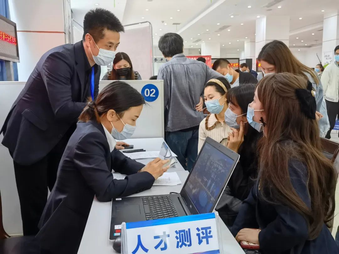 “职”点迷津！遵义市推出“职业指导”服务，为职场之路点亮明灯
